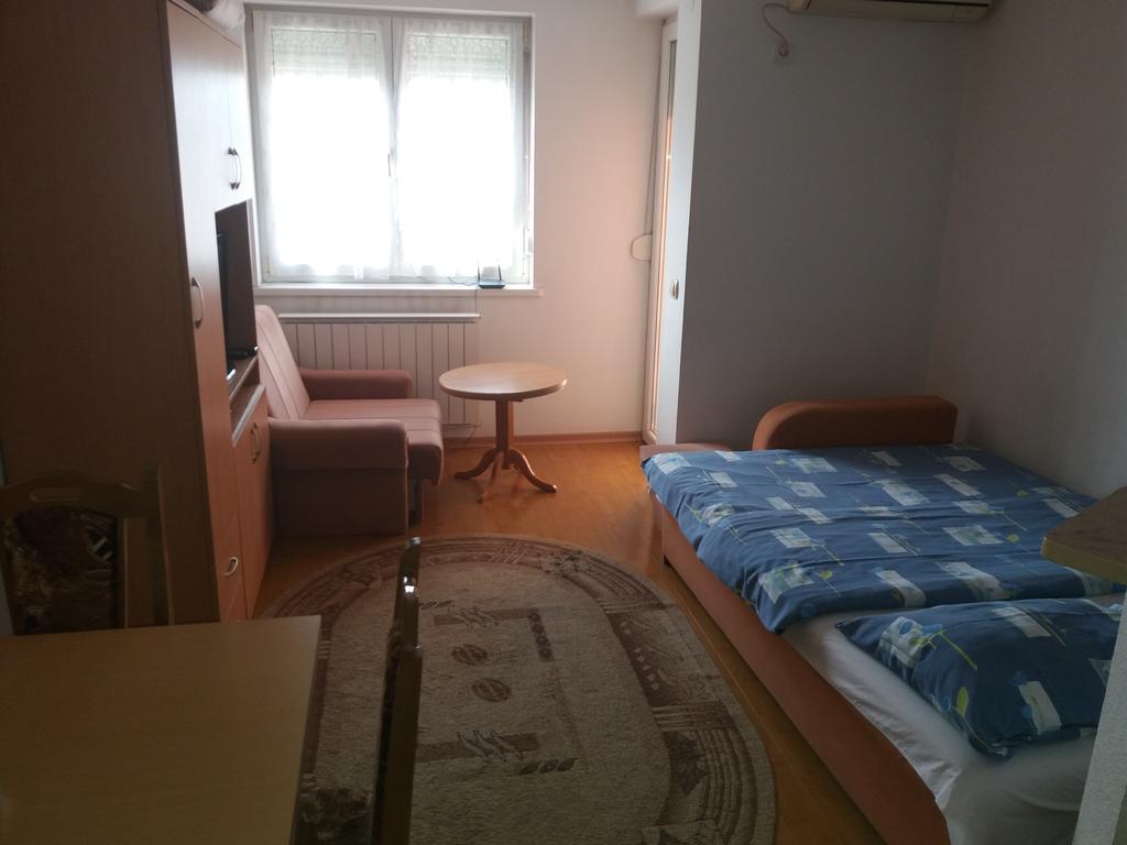 Renome Apartmani Banja Koviljača エクステリア 写真