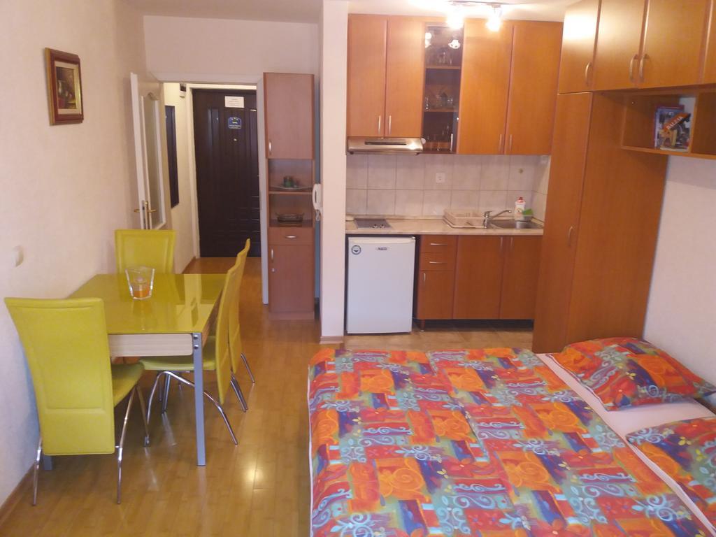 Renome Apartmani Banja Koviljača エクステリア 写真