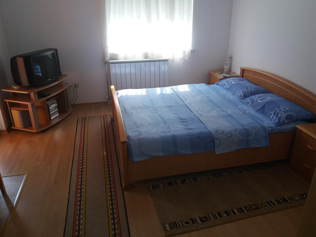 Renome Apartmani Banja Koviljača エクステリア 写真