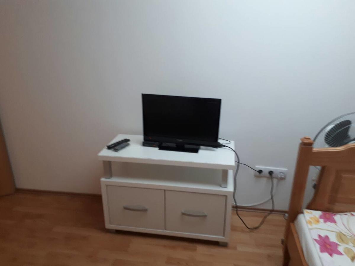 Renome Apartmani Banja Koviljača エクステリア 写真