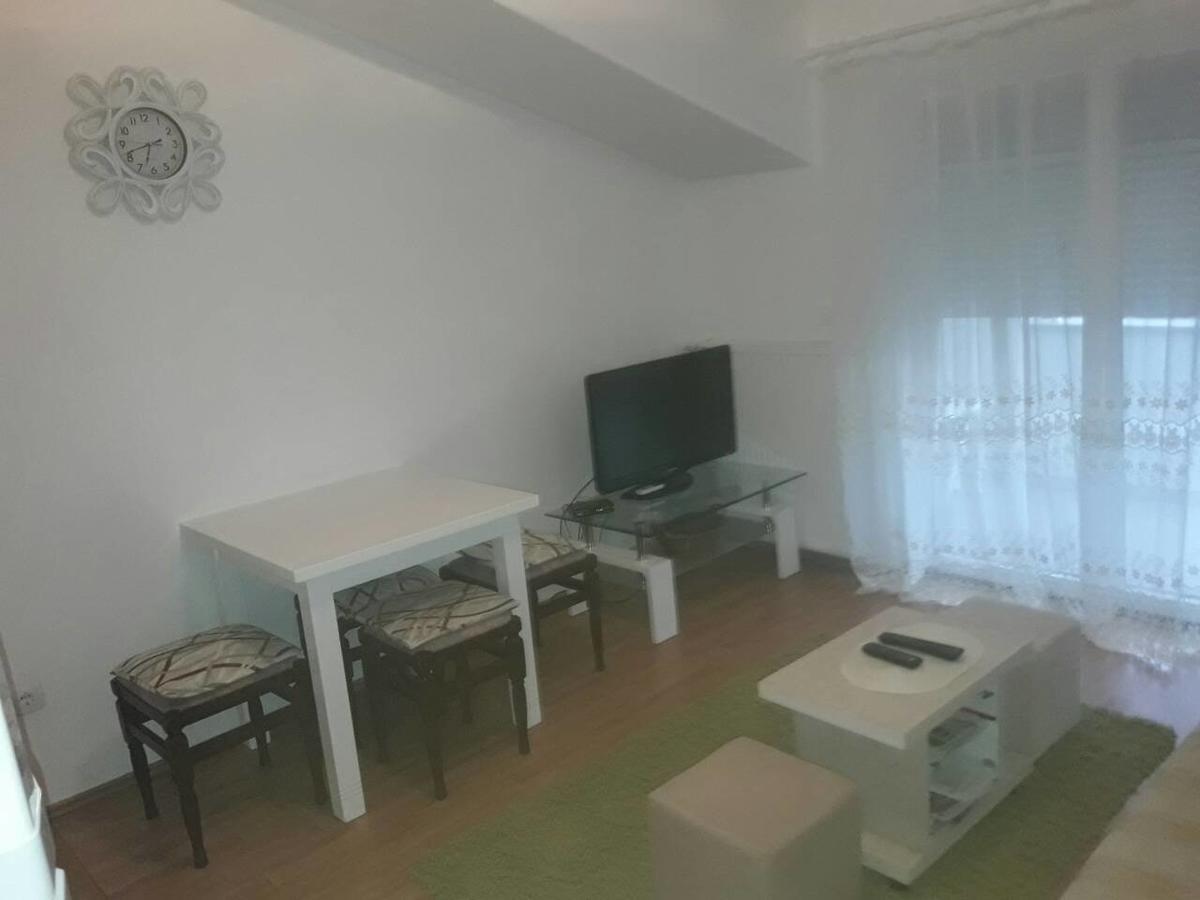 Renome Apartmani Banja Koviljača エクステリア 写真